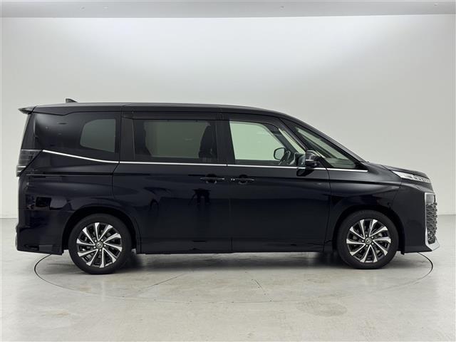 ヴォクシー Ｓ－Ｚ　後席モニター　純正ナビ　全方位　デジタルルームミラー　両側パワースライドドア　ドラレコ　ＥＴＣ　ＢＳＭ　衝突軽減　レーダークルコン　レーンキープ　コーナーセンサー　パワーバックドア　パーキングアシスト（37枚目）