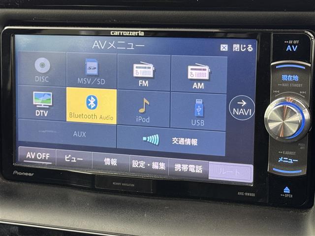 ヴォクシー ＺＳ　社外ナビ／フルセグＴＶ／ＢＴ　バックカメラ　片側パワースライドドア　ＥＴＣ　クルコン　衝突軽減　レーンキープ　横滑り防止　オートハイビーム　アイドリング　アクセル踏み間違い　純正１６インチＡＷ　ＬＥＤ（4枚目）
