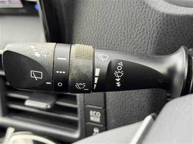 ヴォクシー ＺＳ　社外ナビ／フルセグＴＶ／ＢＴ　バックカメラ　片側パワースライドドア　ＥＴＣ　クルコン　衝突軽減　レーンキープ　横滑り防止　オートハイビーム　アイドリング　アクセル踏み間違い　純正１６インチＡＷ　ＬＥＤ（25枚目）