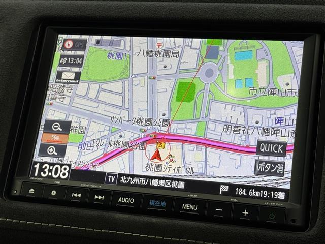 ヴェゼル ハイブリッドＲＳ・ホンダセンシング　純正８型ナビ／フルセグＴＶ／ＢＴ　バックカメラ　ＥＴＣ　衝突軽減　クルコン　レーンキープ　コーナーセンサー　横滑り防止　アクセル踏み間違い　パドルシフト　ハーフレザーシート　シートヒーター　純正ＡＷ（4枚目）