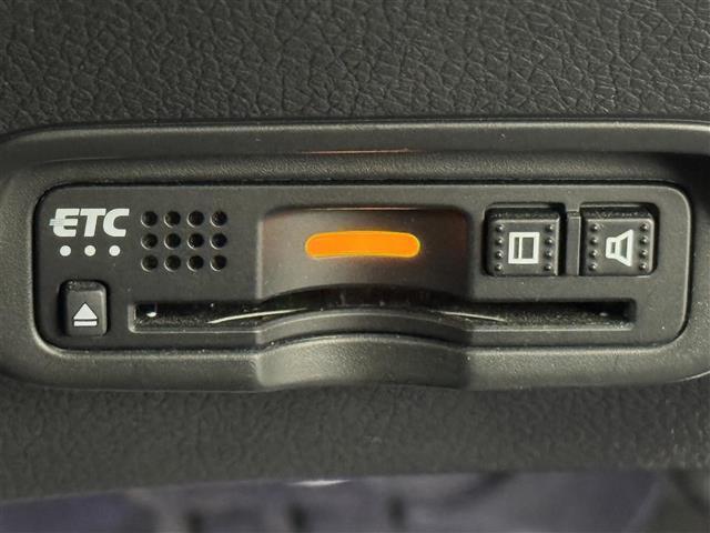 ヴェゼル ハイブリッドＲＳ・ホンダセンシング　純正８型ナビ／フルセグＴＶ／ＢＴ　バックカメラ　ＥＴＣ　衝突軽減　クルコン　レーンキープ　コーナーセンサー　横滑り防止　アクセル踏み間違い　パドルシフト　ハーフレザーシート　シートヒーター　純正ＡＷ（8枚目）