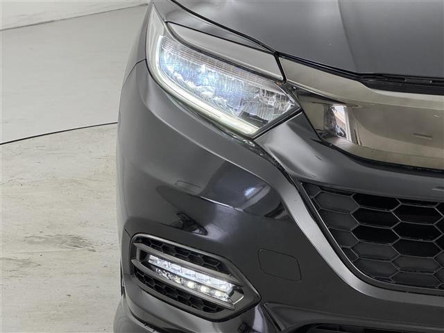 ヴェゼル ハイブリッドＲＳ・ホンダセンシング　純正８型ナビ／フルセグＴＶ／ＢＴ　バックカメラ　ＥＴＣ　衝突軽減　クルコン　レーンキープ　コーナーセンサー　横滑り防止　アクセル踏み間違い　パドルシフト　ハーフレザーシート　シートヒーター　純正ＡＷ（18枚目）