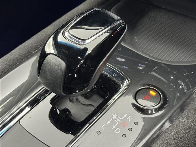 ヴェゼル ハイブリッドＲＳ・ホンダセンシング　純正８型ナビ／フルセグＴＶ／ＢＴ　バックカメラ　ＥＴＣ　衝突軽減　クルコン　レーンキープ　コーナーセンサー　横滑り防止　アクセル踏み間違い　パドルシフト　ハーフレザーシート　シートヒーター　純正ＡＷ（30枚目）