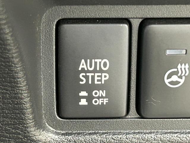デリカＤ：５ Ｐ　純正１０型ナビ　全方位カメラ　前後ドラレコ　ＥＴＣ　ＡＣＣ　衝突軽減ブレーキ　レーンキープ　ＢＳＭ　パドルシフト　両側電動スライドドア　電動サイドステップ　ステアリングヒーター　シートヒーター　ＬＥＤ（11枚目）