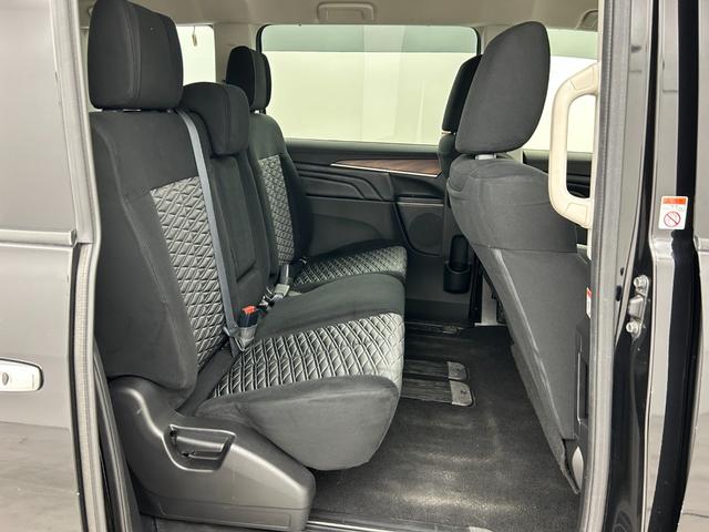 デリカＤ：５ Ｐ　純正１０型ナビ　全方位カメラ　前後ドラレコ　ＥＴＣ　ＡＣＣ　衝突軽減ブレーキ　レーンキープ　ＢＳＭ　パドルシフト　両側電動スライドドア　電動サイドステップ　ステアリングヒーター　シートヒーター　ＬＥＤ（15枚目）