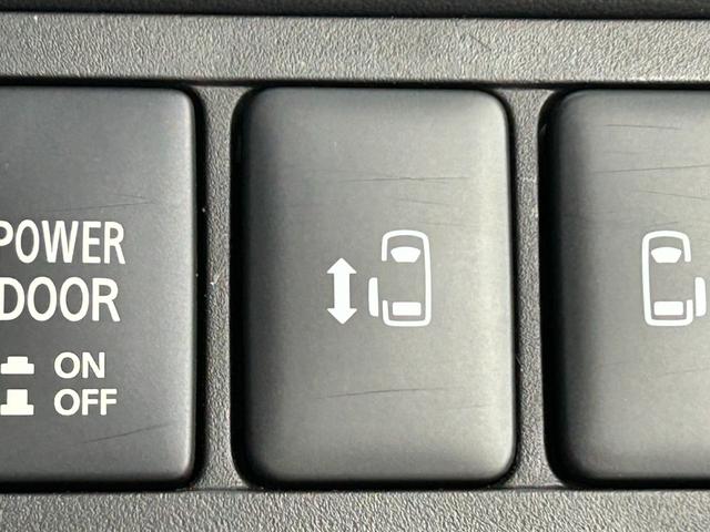 デリカＤ：５ Ｐ　純正１０型ナビ　全方位カメラ　前後ドラレコ　ＥＴＣ　ＡＣＣ　衝突軽減ブレーキ　レーンキープ　ＢＳＭ　パドルシフト　両側電動スライドドア　電動サイドステップ　ステアリングヒーター　シートヒーター　ＬＥＤ（30枚目）