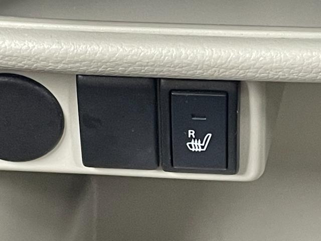 アルトラパン Ｓ　社外ナビ／フルセグＴＶ　ＥＴＣ　前方ドライブレコーダー　衝突軽減ブレーキ　横滑り防止装置　アイドリングストップ　シートヒーター　プッシュスタート／スマートキー　電動格納式ドアミラー　純正フロアマット（10枚目）