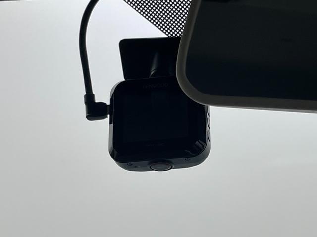 アルトラパン Ｓ　社外ナビ／フルセグＴＶ　ＥＴＣ　前方ドライブレコーダー　衝突軽減ブレーキ　横滑り防止装置　アイドリングストップ　シートヒーター　プッシュスタート／スマートキー　電動格納式ドアミラー　純正フロアマット（12枚目）