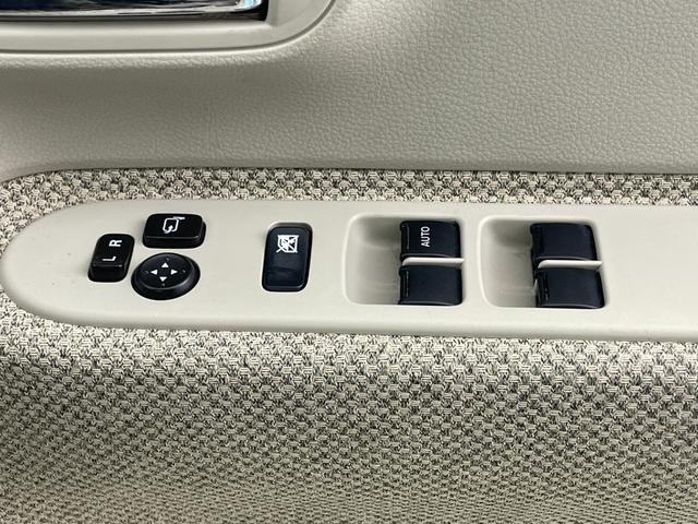 アルトラパン Ｓ　社外ナビ／フルセグＴＶ　ＥＴＣ　前方ドライブレコーダー　衝突軽減ブレーキ　横滑り防止装置　アイドリングストップ　シートヒーター　プッシュスタート／スマートキー　電動格納式ドアミラー　純正フロアマット（13枚目）