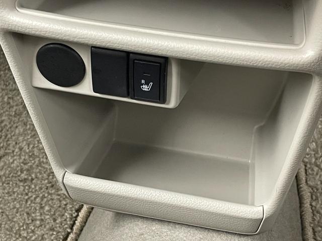 アルトラパン Ｓ　社外ナビ／フルセグＴＶ　ＥＴＣ　前方ドライブレコーダー　衝突軽減ブレーキ　横滑り防止装置　アイドリングストップ　シートヒーター　プッシュスタート／スマートキー　電動格納式ドアミラー　純正フロアマット（28枚目）