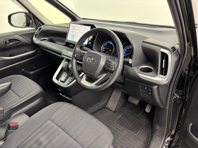 ノア ハイブリッドG 純正10.5型DAナビ 全方位カメラ ETC2.0 前後ドラレコ レーダークルコン トヨタセーフティセンス アクセル踏み間違い防止 パーキングアシスト 片側電動スライドドア 純正16インチAW LED(23枚目)