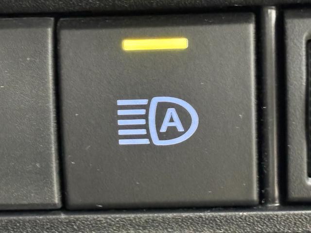 ノア ハイブリッドG 純正10.5型DAナビ 全方位カメラ ETC2.0 前後ドラレコ レーダークルコン トヨタセーフティセンス アクセル踏み間違い防止 パーキングアシスト 片側電動スライドドア 純正16インチAW LED(28枚目)