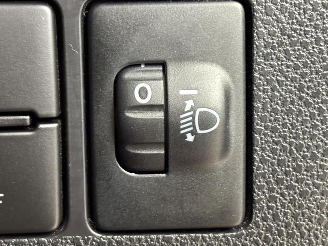 ミラトコット G SAIII 純正ナビ/フルセグTV アラウンドビューモニター コーナーセンサー 衝突軽減ブレーキ 横滑り防止装置 アイドリングストップ シートヒーター プッシュスタート 電動格納式ドアミラー レベライザー LED(28枚目)