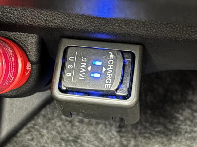 ミラトコット G SAIII 純正ナビ/フルセグTV アラウンドビューモニター コーナーセンサー 衝突軽減ブレーキ 横滑り防止装置 アイドリングストップ シートヒーター プッシュスタート 電動格納式ドアミラー レベライザー LED(30枚目)