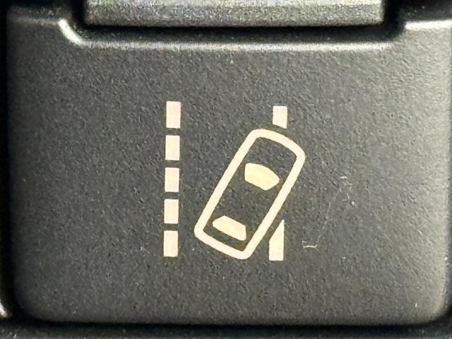 ヴォクシー ＺＳ　煌　純正ナビ／フルセグＴＶ／ＢＴ　両側パワースライドドア　ＥＴＣ　ドライブレコーダー　バックカメラ　クルーズコントロール　衝突軽減被害システム　レーンキープ　横滑り防止装置　オートマチックハイビーム（12枚目）