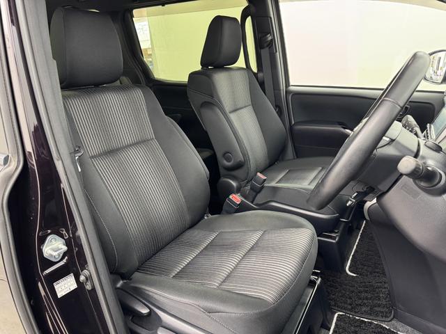 ヴォクシー ＺＳ　煌　純正ナビ／フルセグＴＶ／ＢＴ　両側パワースライドドア　ＥＴＣ　ドライブレコーダー　バックカメラ　クルーズコントロール　衝突軽減被害システム　レーンキープ　横滑り防止装置　オートマチックハイビーム（14枚目）