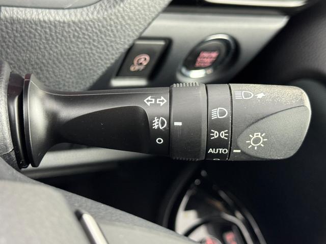 ヴォクシー ＺＳ　煌　純正ナビ／フルセグＴＶ／ＢＴ　両側パワースライドドア　ＥＴＣ　ドライブレコーダー　バックカメラ　クルーズコントロール　衝突軽減被害システム　レーンキープ　横滑り防止装置　オートマチックハイビーム（26枚目）