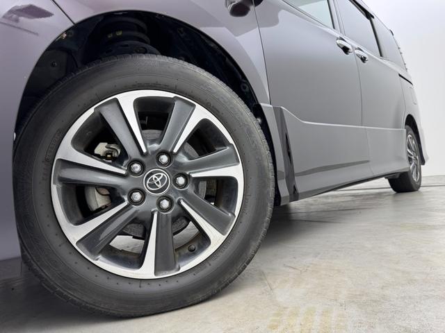 ヴォクシー ＺＳ　煌　純正ナビ／フルセグＴＶ／ＢＴ　両側パワースライドドア　ＥＴＣ　ドライブレコーダー　バックカメラ　クルーズコントロール　衝突軽減被害システム　レーンキープ　横滑り防止装置　オートマチックハイビーム（41枚目）