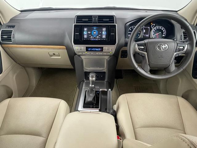 ランドクルーザープラド ＴＸ　Ｌパッケージ　マットブラックエディション　ワンオーナー　７人乗り　サンルーフ　ルーフレール　社外８型ＤＡ　バックカメラ　ＥＴＣ　前方ドラレコ　レーダークルコン　トヨタセーフティセンス　寒冷地仕様　ベンチレーション／シートヒーター　ベージュ本革（2枚目）