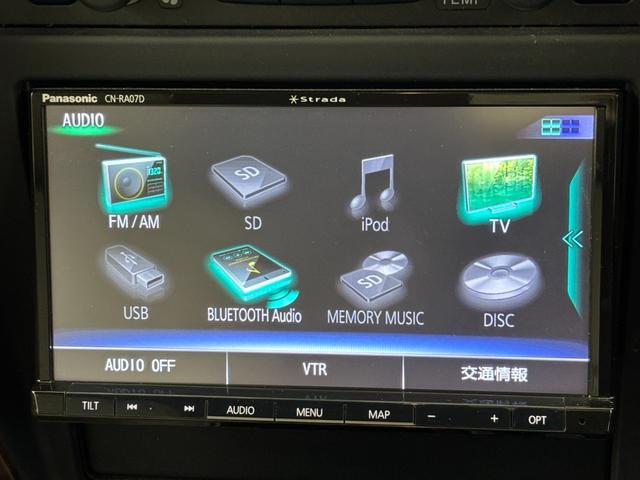 ハイラックスサーフ ＳＳＲ－Ｇ　社外ナビ　ＭＯＭＯステアリング　４ＷＤ　ＥＴＣ　ドラレコ　レーダー探知機　ＡＣ１００Ｖ　ＴＶキャンセラー　ルーフレール　背面タイヤ　牽引フック　ＩＰＦヘッドライト　フォグランプ　純正アルミホイール（4枚目）