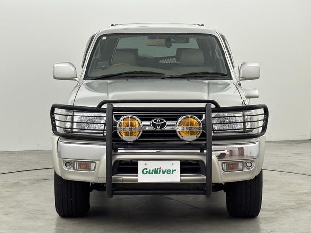 ハイラックスサーフ ＳＳＲ－Ｇ　社外ナビ　ＭＯＭＯステアリング　４ＷＤ　ＥＴＣ　ドラレコ　レーダー探知機　ＡＣ１００Ｖ　ＴＶキャンセラー　ルーフレール　背面タイヤ　牽引フック　ＩＰＦヘッドライト　フォグランプ　純正アルミホイール（42枚目）