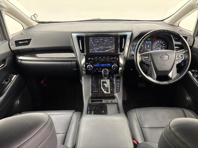 アルファードハイブリッド ＳＲ　Ｃパッケージ　純正ナビ　デジタルルームミラー　両側パワースライドドア　ＥＴＣ　ドライブレコーダー　バックカメラ　レーダークルーズコントロール　ＢＭＳ　衝突軽減　レーンキープ　コーナーセンサー　シートヒーター　ＬＥＤ（2枚目）