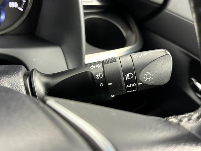 アルファードハイブリッド ＳＲ　Ｃパッケージ　純正ナビ　デジタルルームミラー　両側パワースライドドア　ＥＴＣ　ドライブレコーダー　バックカメラ　レーダークルーズコントロール　ＢＭＳ　衝突軽減　レーンキープ　コーナーセンサー　シートヒーター　ＬＥＤ（27枚目）