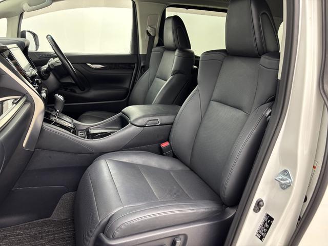 アルファードハイブリッド ＳＲ　Ｃパッケージ　純正ナビ　デジタルルームミラー　両側パワースライドドア　ＥＴＣ　ドライブレコーダー　バックカメラ　レーダークルーズコントロール　ＢＭＳ　衝突軽減　レーンキープ　コーナーセンサー　シートヒーター　ＬＥＤ（34枚目）