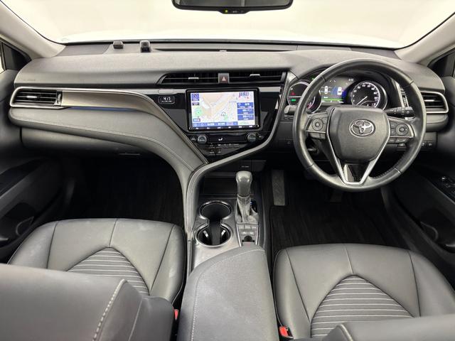 カムリ WS ワンオーナー パノラマムーンルーフ 純正ナビ/フルセグTV バックカメラ ETC2.0 前方ドラレコ トヨタセーフティセンス アクセル踏み間違い防止 パドルシフト ハーフレザー 社外17インチAW(2枚目)