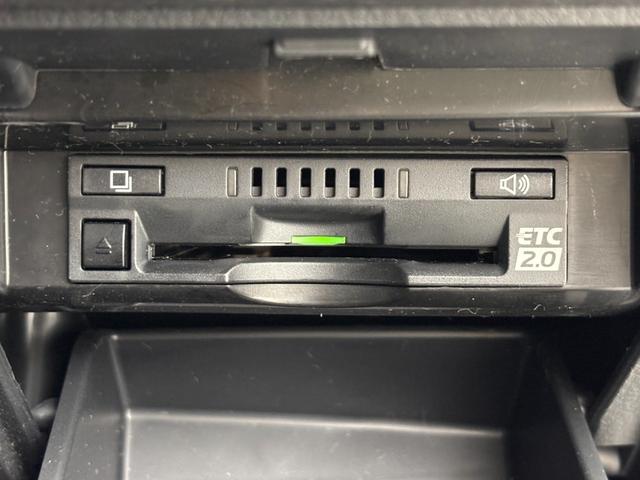 カムリ WS ワンオーナー パノラマムーンルーフ 純正ナビ/フルセグTV バックカメラ ETC2.0 前方ドラレコ トヨタセーフティセンス アクセル踏み間違い防止 パドルシフト ハーフレザー 社外17インチAW(12枚目)