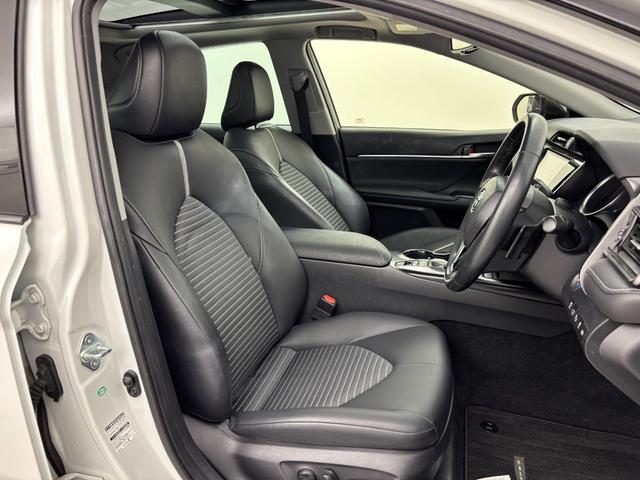 カムリ WS ワンオーナー パノラマムーンルーフ 純正ナビ/フルセグTV バックカメラ ETC2.0 前方ドラレコ トヨタセーフティセンス アクセル踏み間違い防止 パドルシフト ハーフレザー 社外17インチAW(14枚目)