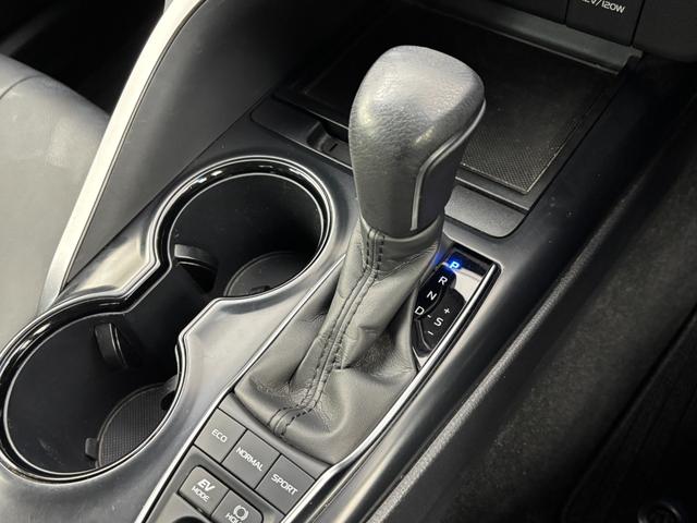 カムリ WS ワンオーナー パノラマムーンルーフ 純正ナビ/フルセグTV バックカメラ ETC2.0 前方ドラレコ トヨタセーフティセンス アクセル踏み間違い防止 パドルシフト ハーフレザー 社外17インチAW(33枚目)