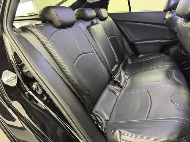 プリウス Ｓセーフティプラス　純正９型ナビ　バックカメラ　ＥＴＣ　ドラレコ　衝突軽減　レーダークルコン　レーンキープ　コーナーセンサー　パーキングアシスト　アクセル踏み間違い　オートハイビーム　横滑り防止　社外１８インチＡＷ（15枚目）