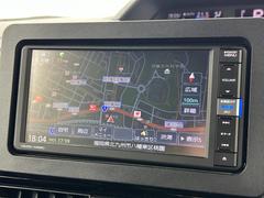 【純正ナビ】専用設計で車内の雰囲気にマッチしたナビが装備されています！利用時のマップ表示は見やすく、いつものドライブがグッと楽しくなります！ 3