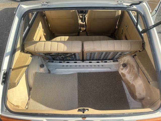 スターレットバン XL KP61/4K&ワンキャブ/4速マニュアル/Momoウッドハンドル/ルーフキャリア/エアコン/整備手帳/5ドア(9枚目)