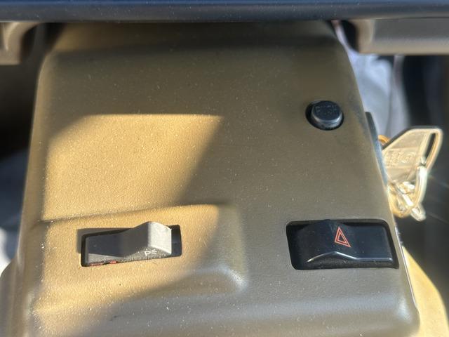 スターレットバン XL KP61/4K&ワンキャブ/4速マニュアル/Momoウッドハンドル/ルーフキャリア/エアコン/整備手帳/5ドア(20枚目)