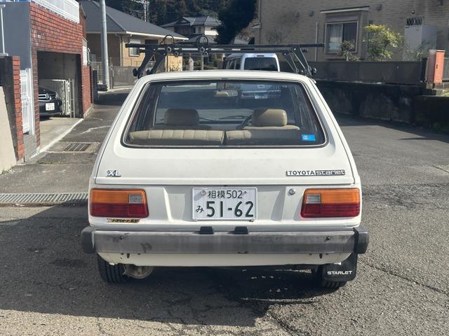 スターレットバン XL KP61/4K&ワンキャブ/4速マニュアル/Momoウッドハンドル/ルーフキャリア/エアコン/整備手帳/5ドア(25枚目)