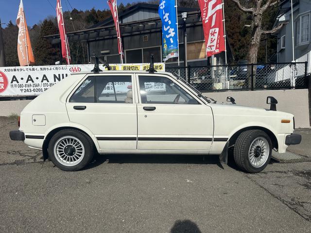 スターレットバン XL KP61/4K&ワンキャブ/4速マニュアル/Momoウッドハンドル/ルーフキャリア/エアコン/整備手帳/5ドア(26枚目)