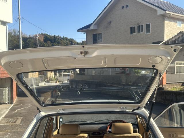 スターレットバン XL KP61/4K&ワンキャブ/4速マニュアル/Momoウッドハンドル/ルーフキャリア/エアコン/整備手帳/5ドア(39枚目)