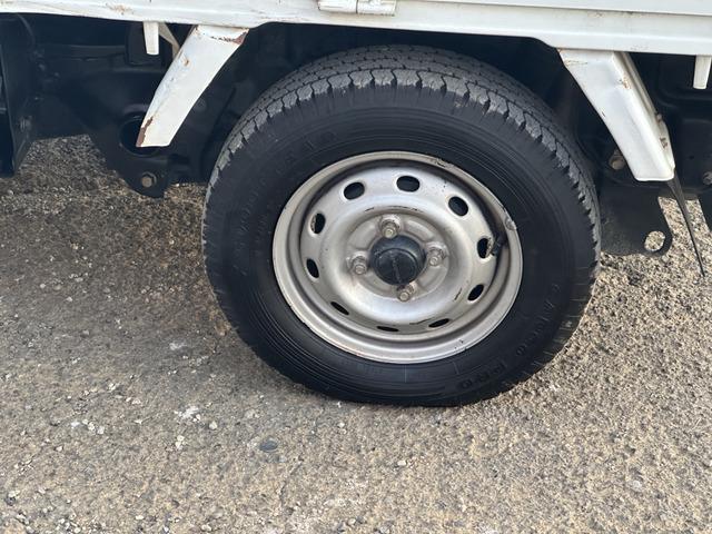 サンバートラック ＴＢ　■５ＭＴ■ＡＣ■エアコン■パートタイム４ＷＤ■エアバッグ（30枚目）