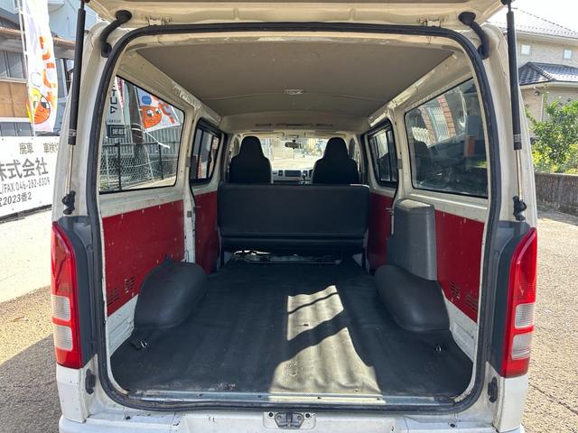 ハイエースバン 　■５ドア■ＥＴＣ■助手席エアバッグ■２０万キロＴベルト交換■最大積載量１２５０ｋｇ■リアヒータークーラー■パワーウィンドウ■シートカバー（7枚目）