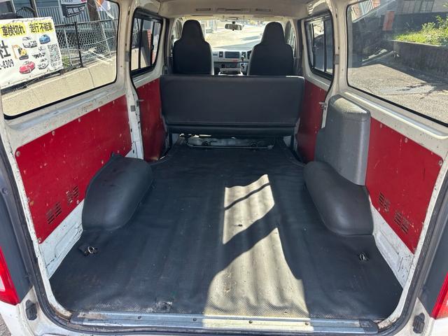 ハイエースバン 　■５ドア■ＥＴＣ■助手席エアバッグ■２０万キロＴベルト交換■最大積載量１２５０ｋｇ■リアヒータークーラー■パワーウィンドウ■シートカバー（9枚目）
