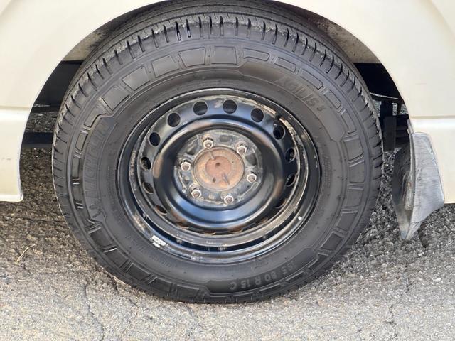 ハイエースバン 　■５ドア■ＥＴＣ■助手席エアバッグ■２０万キロＴベルト交換■最大積載量１２５０ｋｇ■リアヒータークーラー■パワーウィンドウ■シートカバー（34枚目）