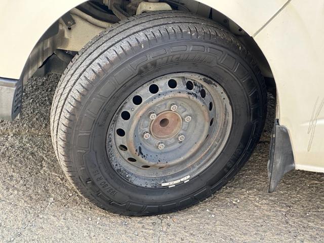 ハイエースバン 　■５ドア■ＥＴＣ■助手席エアバッグ■２０万キロＴベルト交換■最大積載量１２５０ｋｇ■リアヒータークーラー■パワーウィンドウ■シートカバー（35枚目）