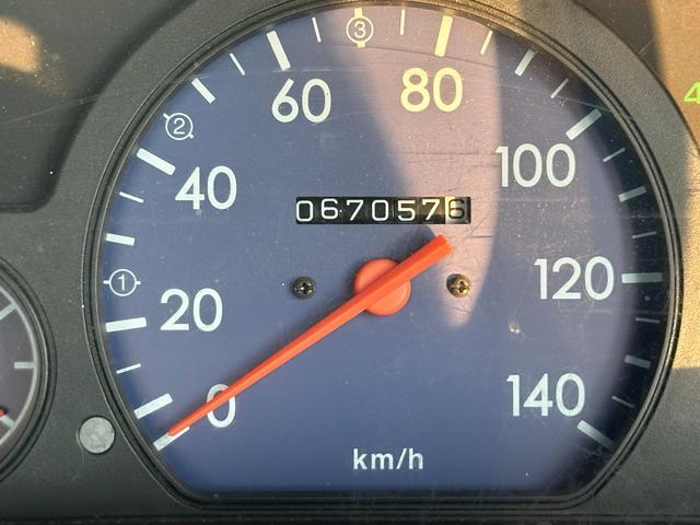 サンバートラック TB プロフェッショナル ■2ドア■マッドタイヤ■5速マニュアル■4WD(22枚目)