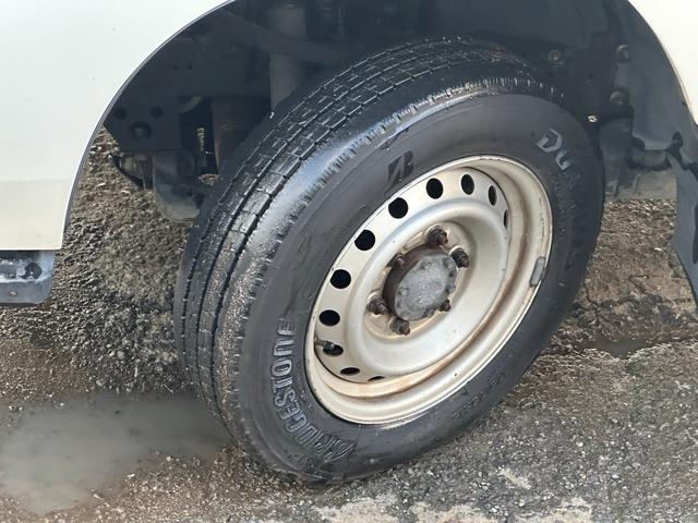 トヨエース 　■４ドア■ディーゼルターボ■パワーウィンドウ■ＥＴＣ■５速マニュアル■エアコン■リアクーラー■２０万キロ時Ｔベルト交換歴有■スペアタイヤ（29枚目）