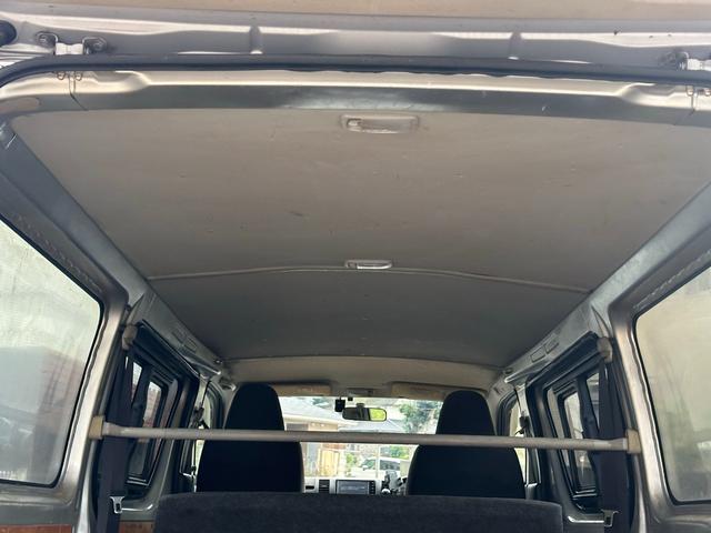 ハイエースバン ロングＤＸ　ＧＬパッケージ　■５ドア■ディーゼルターボ■４型■社外ＡＷ■パワーウィンドウ■キーレス■助手席エアバッグ■ＡＣ１００Ｖ■ドラレコ■Ｔベルト交換歴有■スペアタイヤ（11枚目）