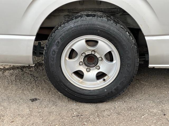 ハイエースバン ロングＤＸ　ＧＬパッケージ　■５ドア■ディーゼルターボ■４型■社外ＡＷ■パワーウィンドウ■キーレス■助手席エアバッグ■ＡＣ１００Ｖ■ドラレコ■Ｔベルト交換歴有■スペアタイヤ（33枚目）