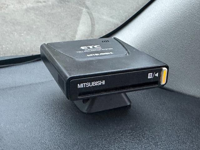 ハイエースバン ロングスーパーＧＬ　■５ドア■スペアタイヤ■パワーウィンドウ■ＥＴＣ■ナビ■キーレス■リアエアコン　ヒーター■ＴＶ■２３万キロ時Ｔベルト交換歴有（28枚目）