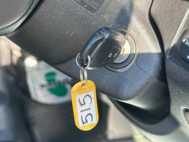 レジアスエースバン ロングＤＸ　ＧＬパッケージ　■ディーゼルターボ■３型後期■スペアタイヤ■積載量１２５０Ｋｇ■１０万キロ時Ｔベルト交換歴有■パワーウィンドウ■キーレス■ナビ■ＴＶ■ＢＴオーディオ（25枚目）